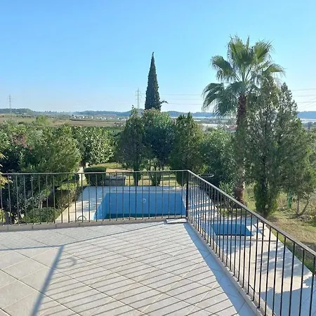 4 Yatak Odali Harika Muestakil Villa *